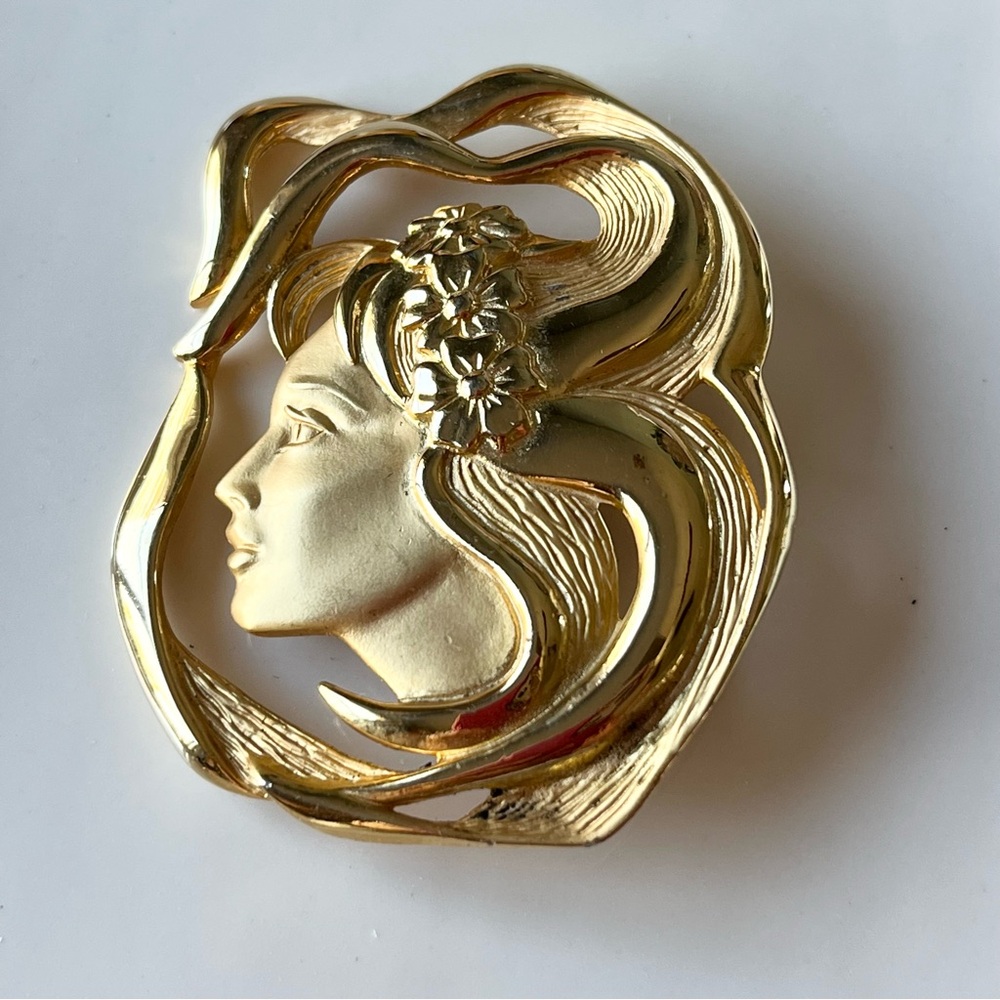 Vintage JJ Jonette Brooch Goddess Art Nouveau Woman Profile Gold Tone